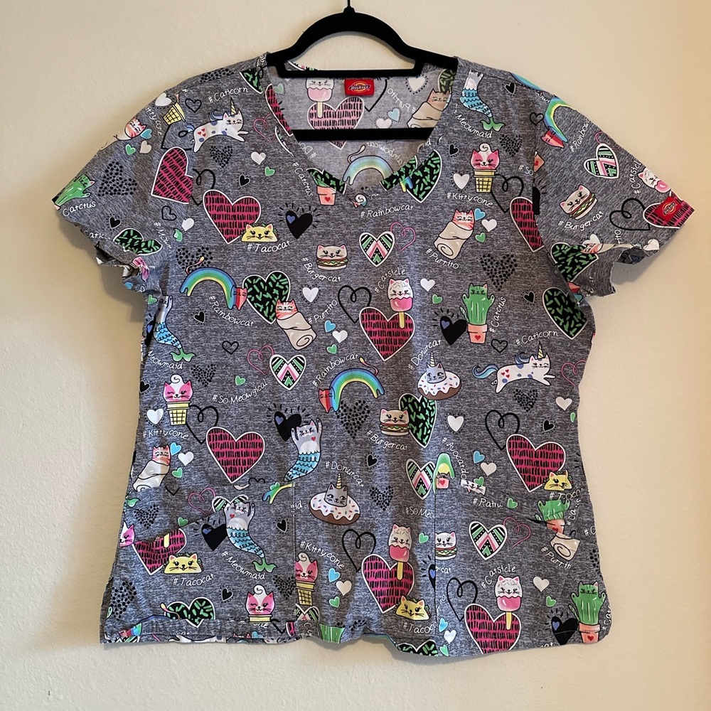Dickies Cat Scrub Top, Like New!